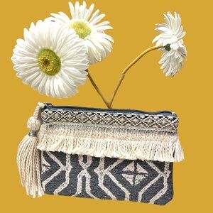 NWOT | JEN & CO HANDCRAFTED Tapestry with Tassel POUCH